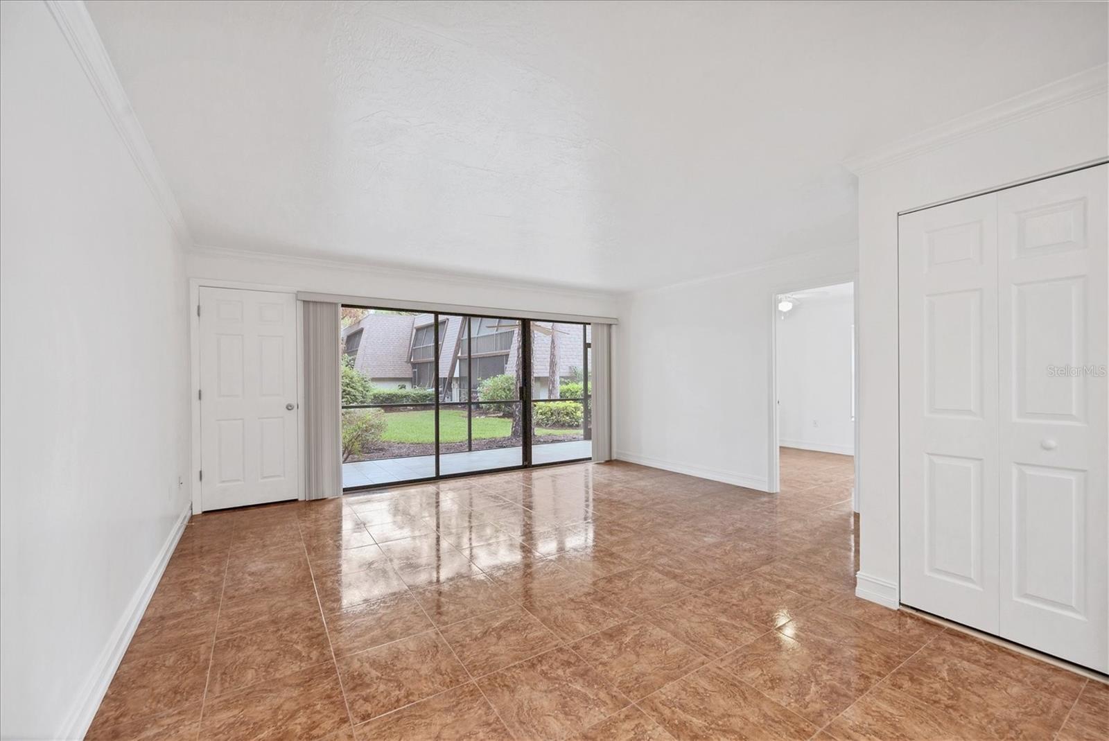 THE MEADOWS / PINEBROOK HOLLOW - Residential Lease