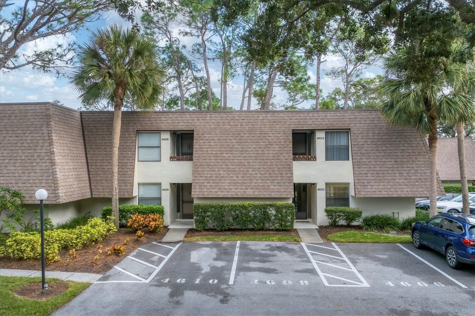 THE MEADOWS / PINEBROOK HOLLOW - Residential Lease