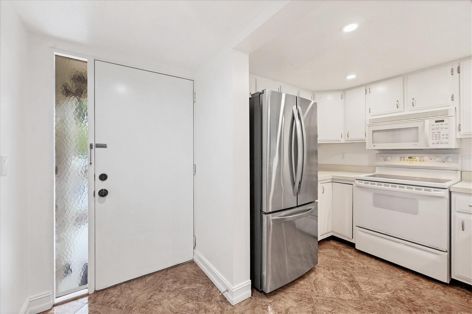 THE MEADOWS / PINEBROOK HOLLOW - Residential Lease