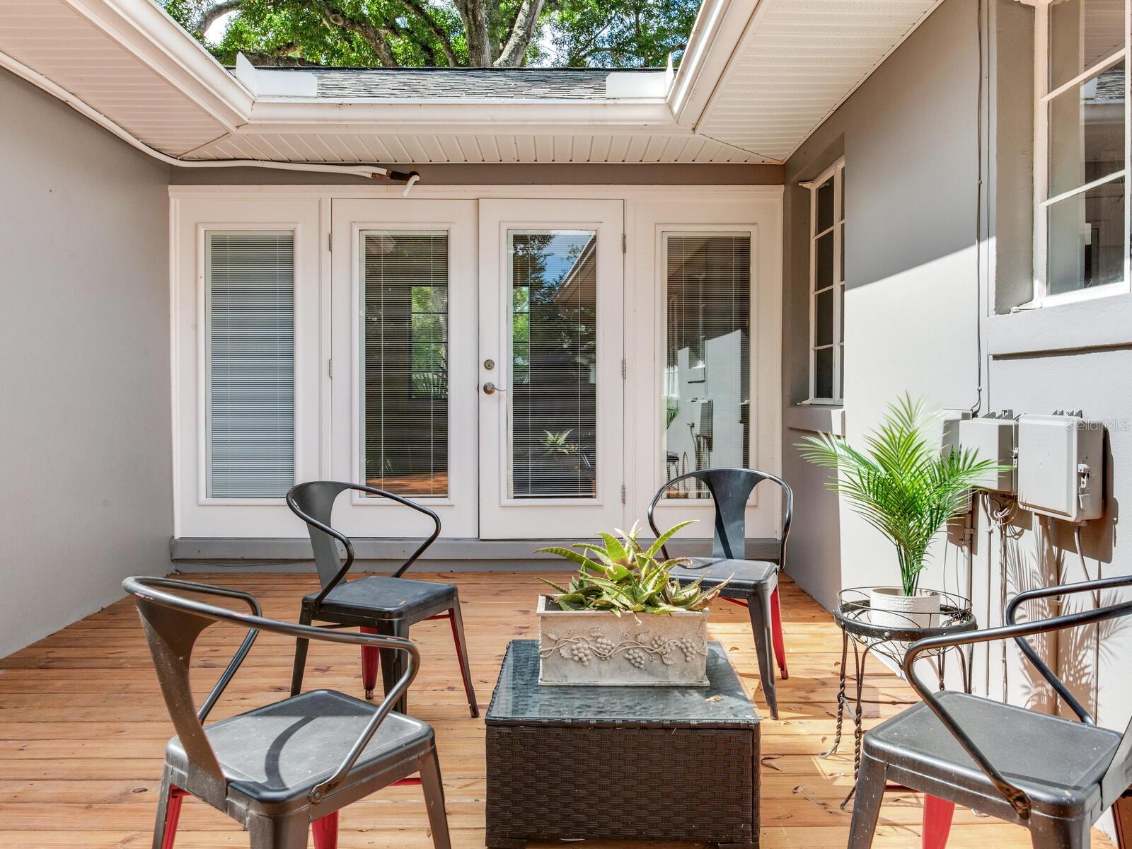 WALDOMAR GROVES - Residential