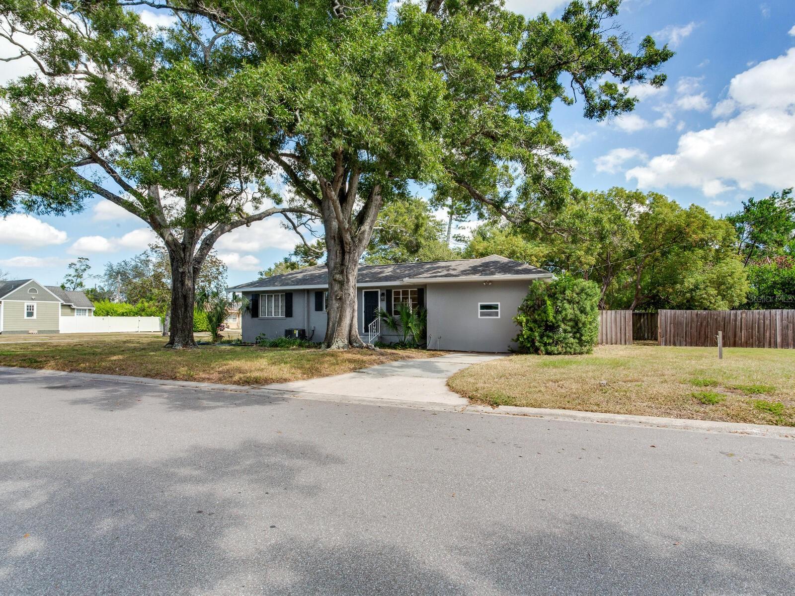 WALDOMAR GROVES - Residential