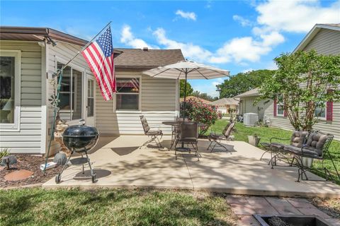 Tiny photo for 2218 Orkney Drive, Leesburg, FL 34788 (MLS # G5110470)