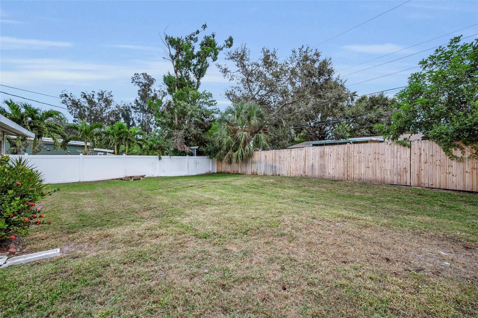 RIDGELAND CREST ESTATES ADD - Residential