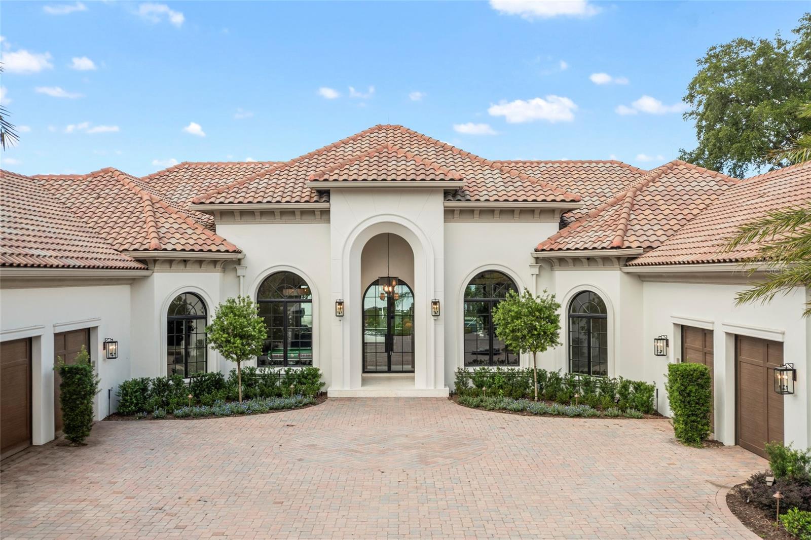 2936 MIDSUMMER DRIVE