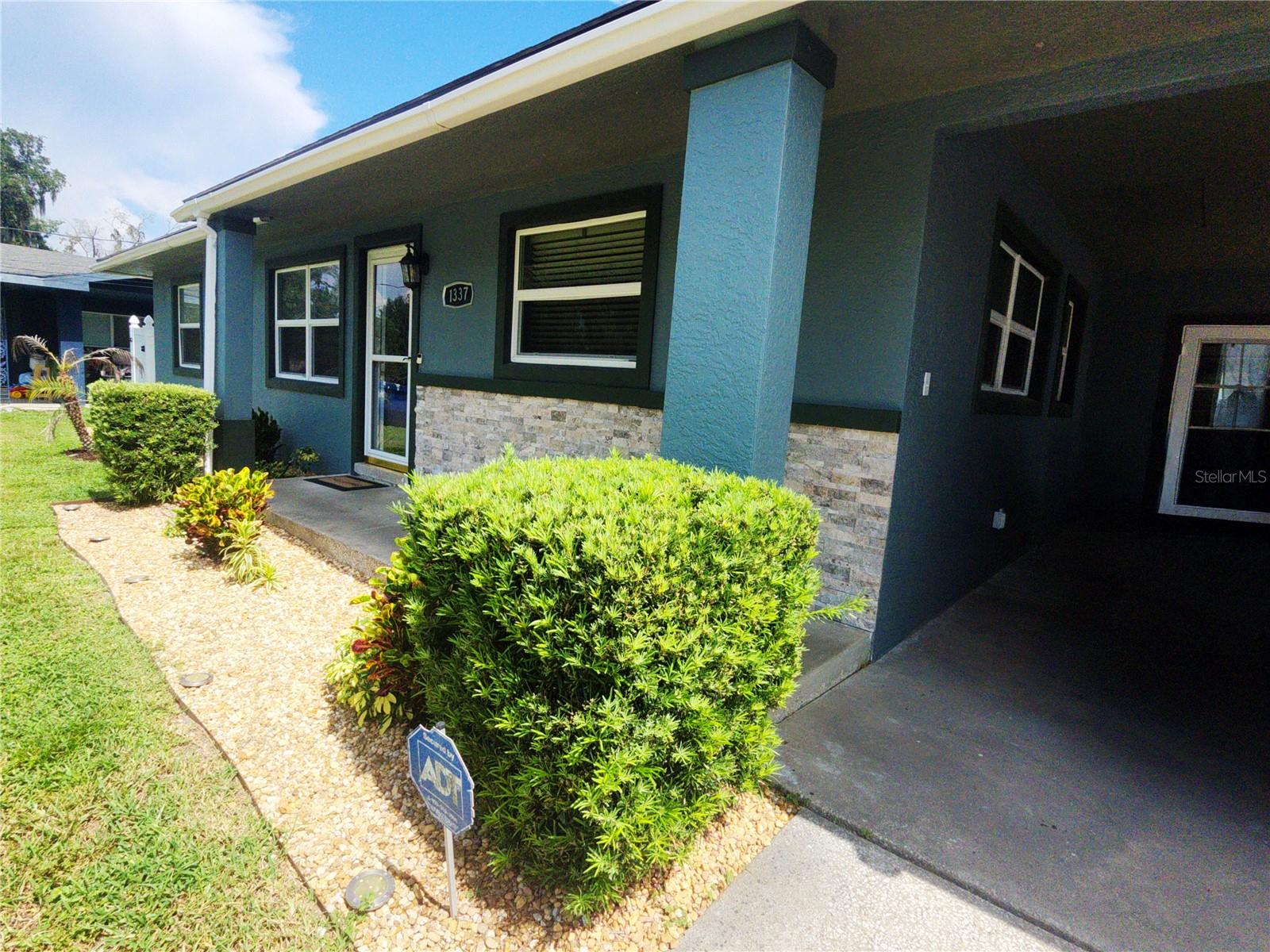 1337 LEE COURT