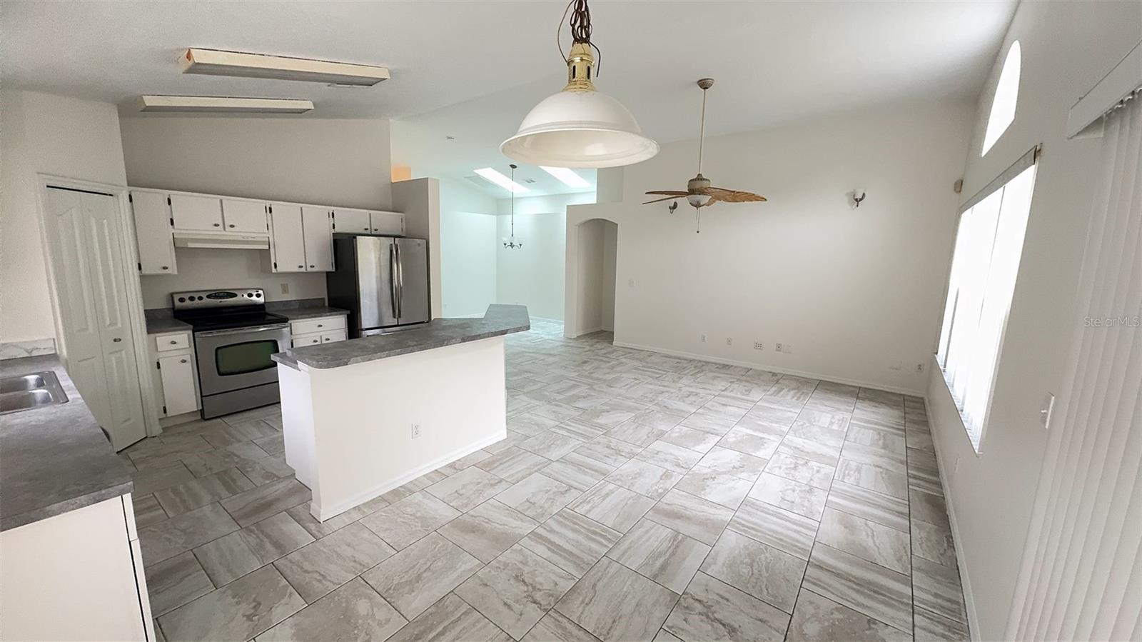 FAWN LAKE PH I - Residential Lease