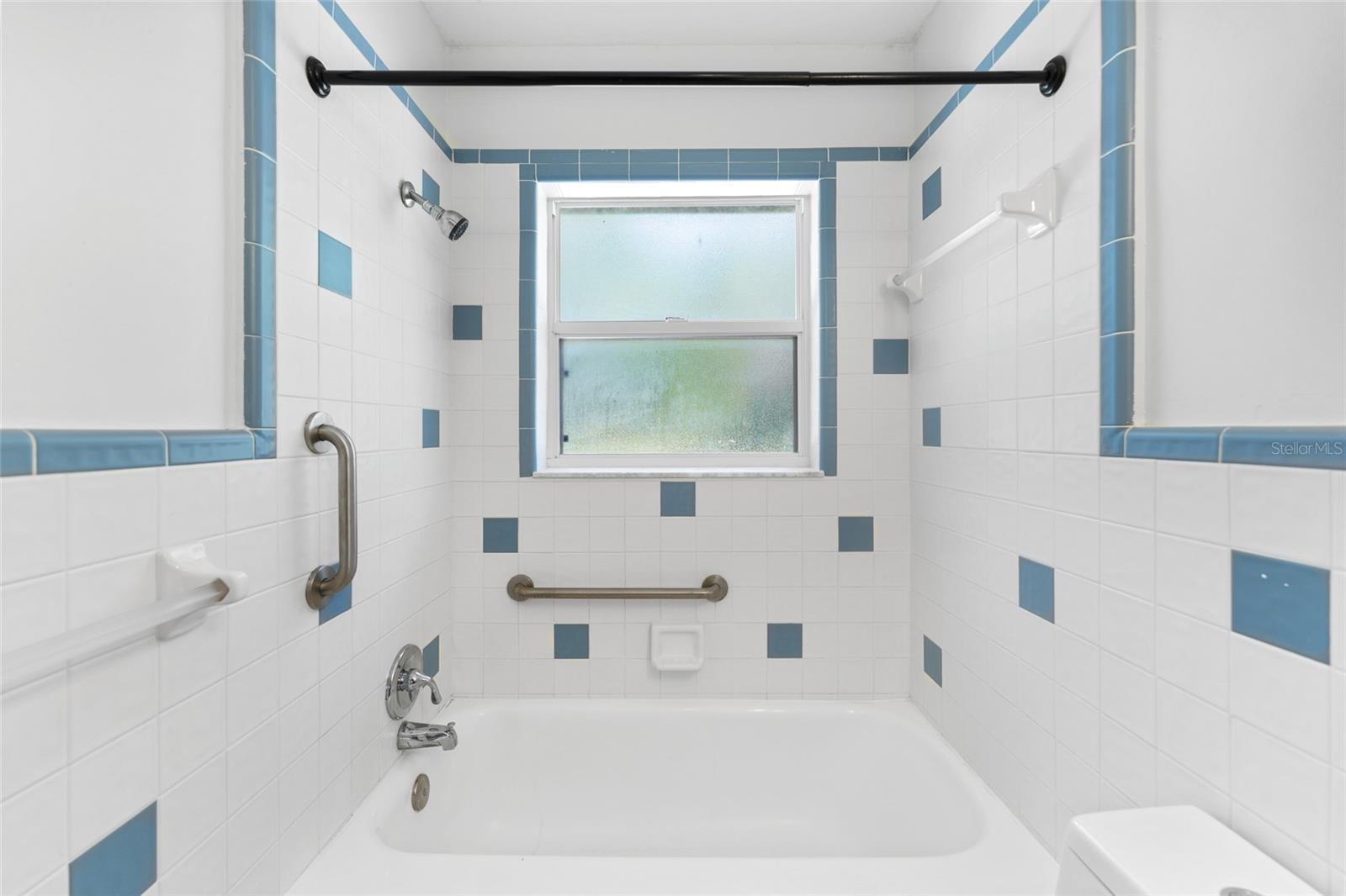 BAY WOODS SUB 1 TALLEYS - Residential Lease