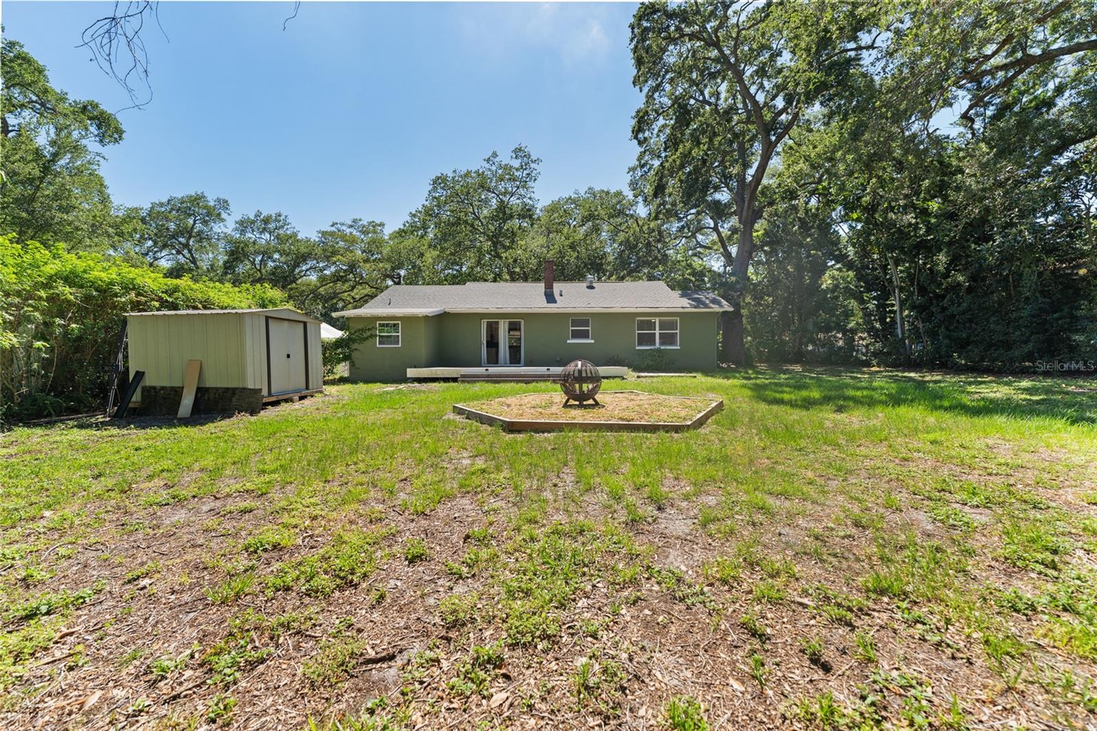 BAY WOODS SUB 1 TALLEYS - Residential Lease