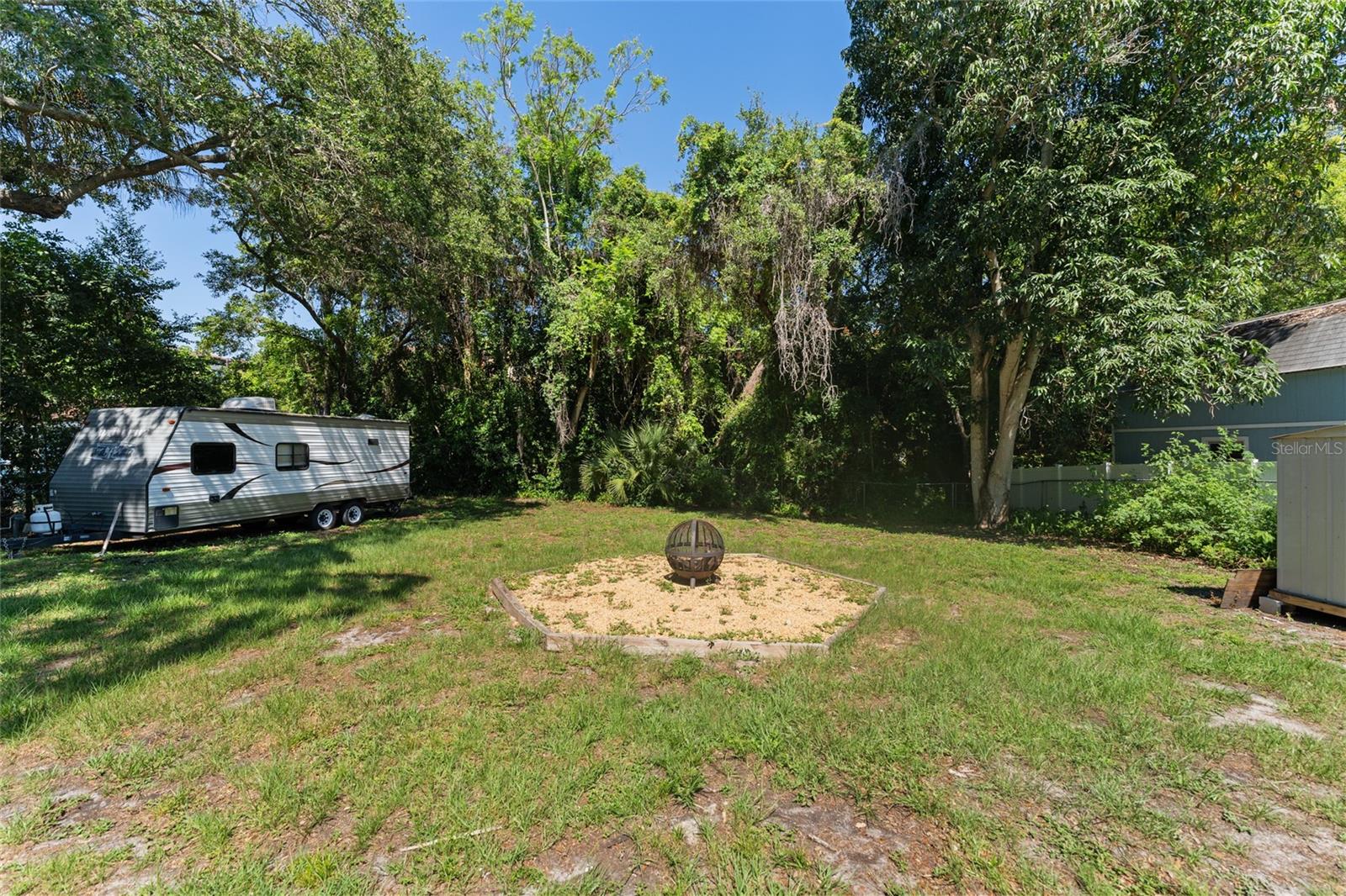 BAY WOODS SUB 1 TALLEYS - Residential Lease