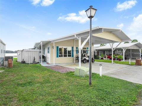 A home in LAKE WALES