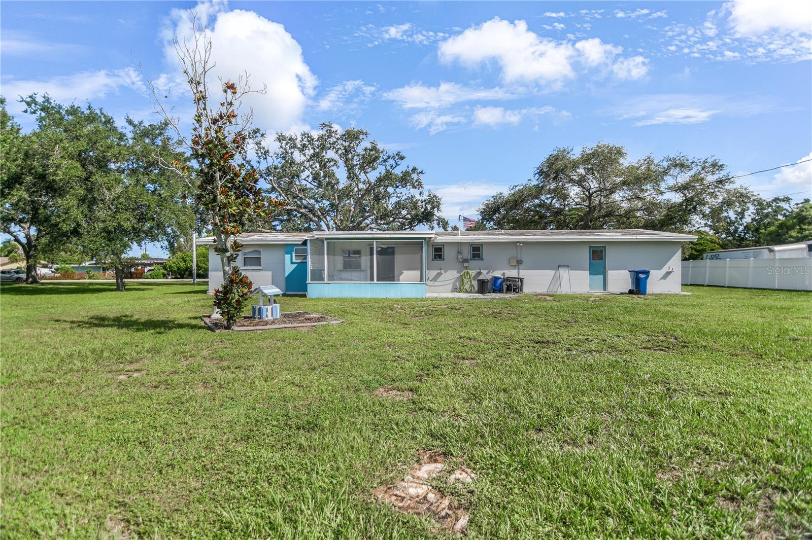 CEDAR MANOR - Residential