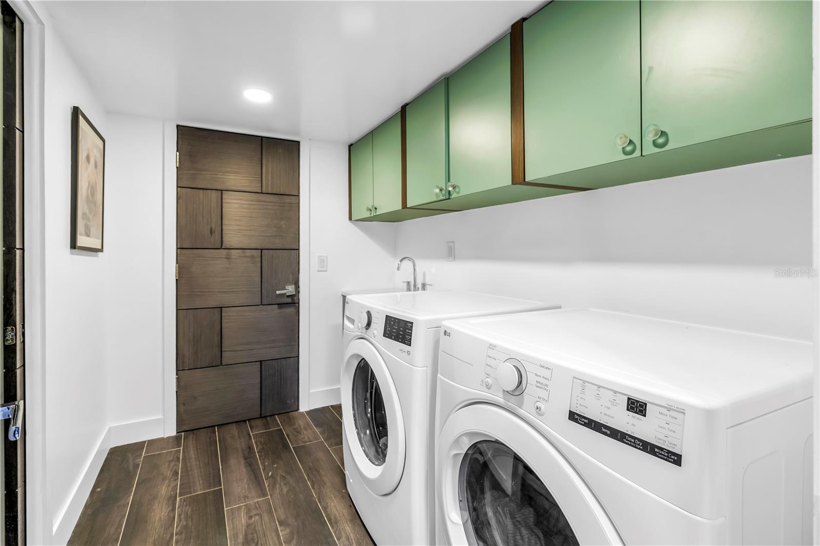 NORTH EAST PARK PLACIDO SHORES - Residential