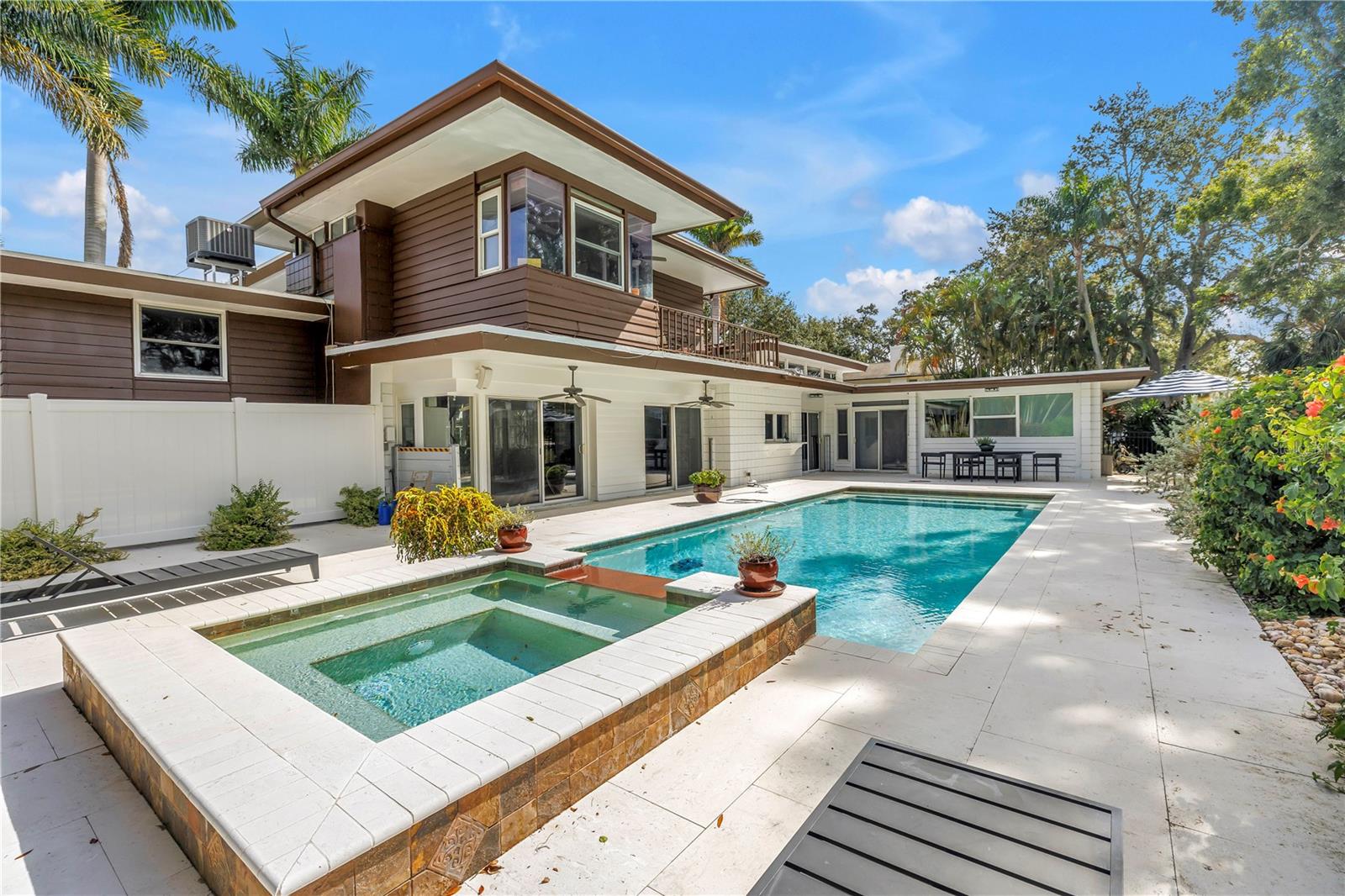 NORTH EAST PARK PLACIDO SHORES - Residential