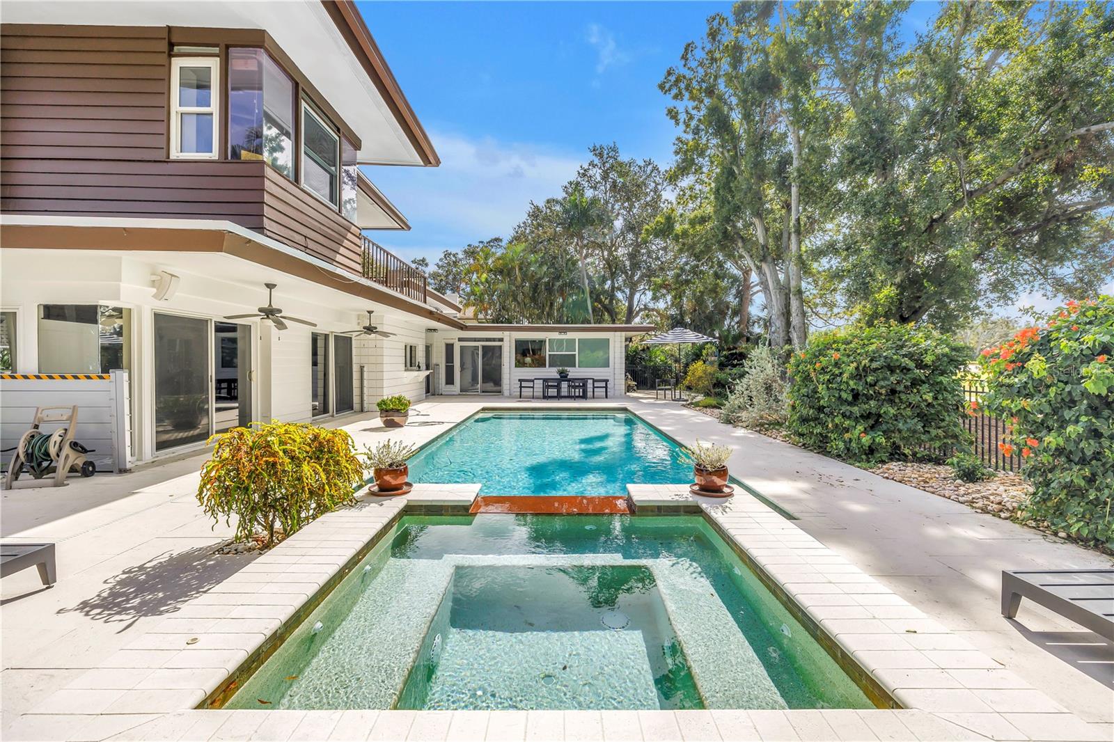 NORTH EAST PARK PLACIDO SHORES - Residential