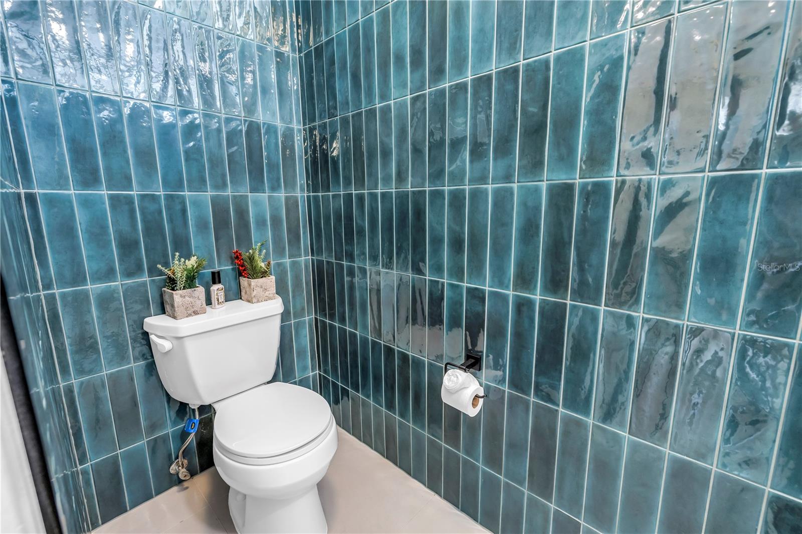 NORTH EAST PARK PLACIDO SHORES - Residential