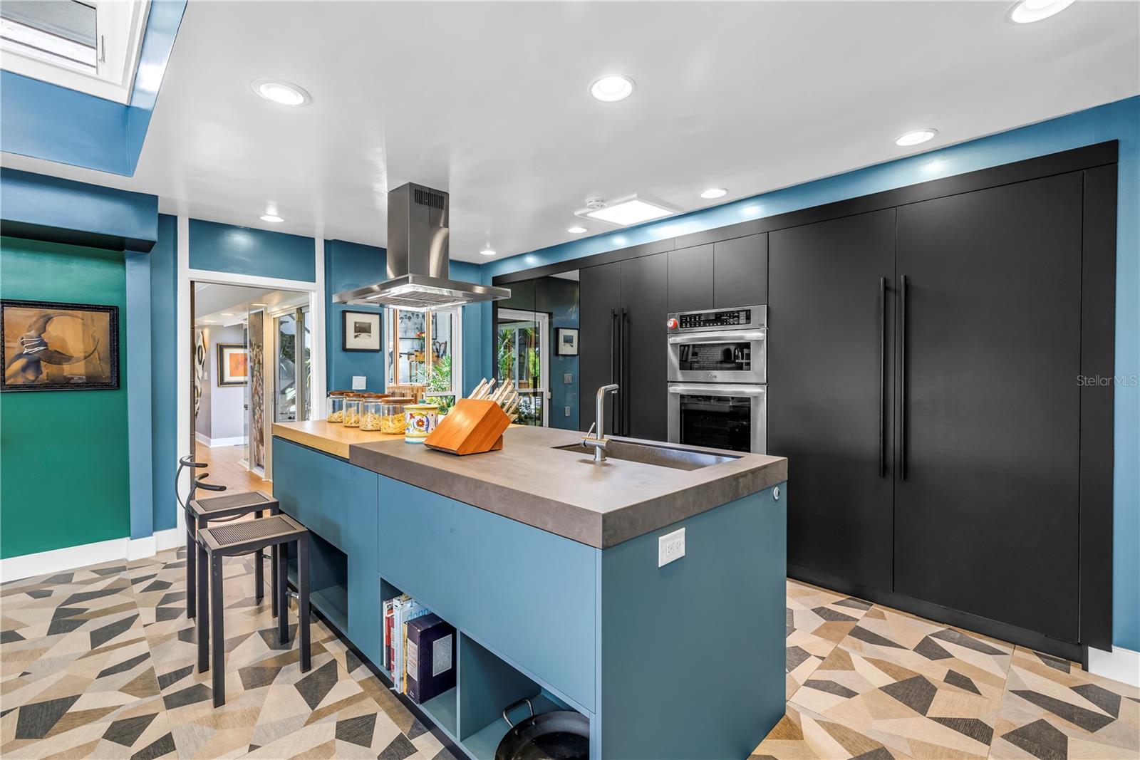 NORTH EAST PARK PLACIDO SHORES - Residential