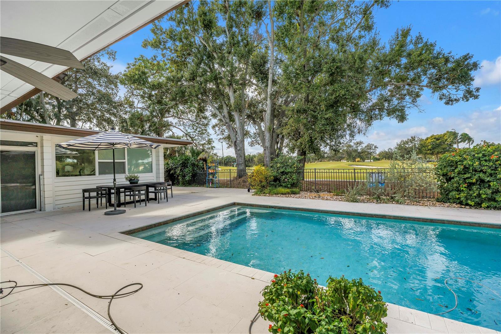 NORTH EAST PARK PLACIDO SHORES - Residential