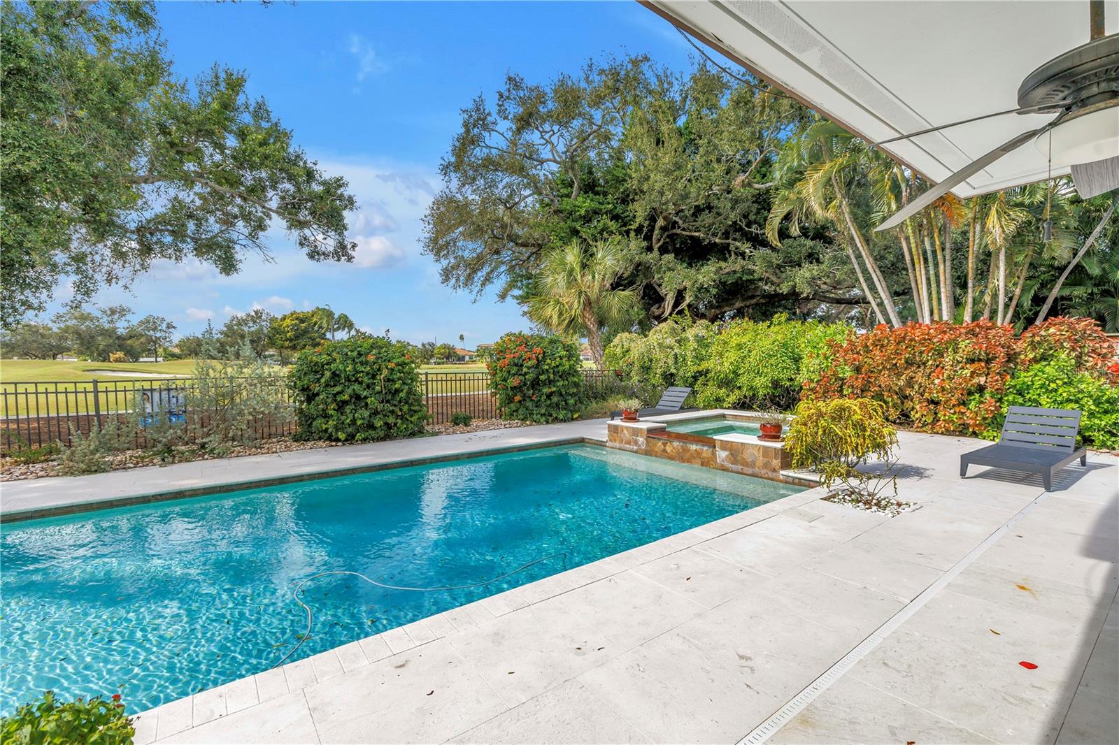 NORTH EAST PARK PLACIDO SHORES - Residential