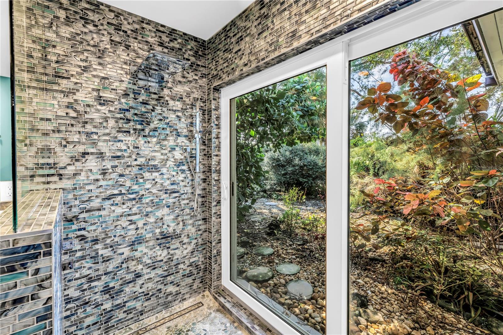 NORTH EAST PARK PLACIDO SHORES - Residential