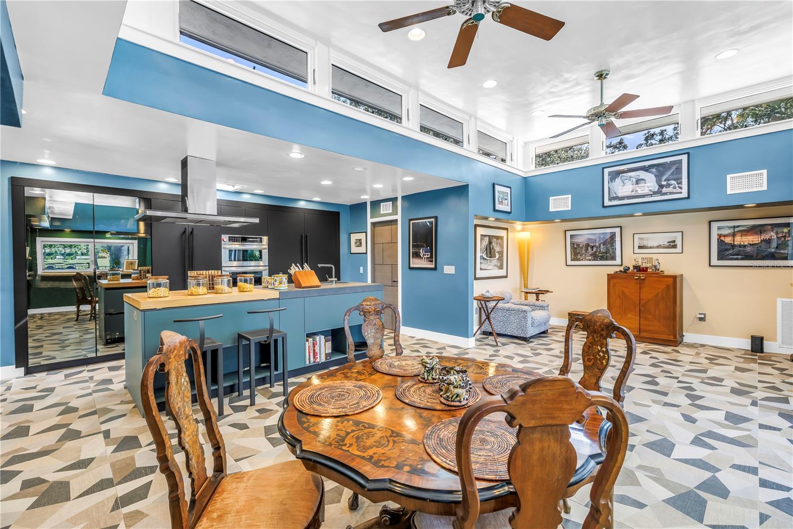 NORTH EAST PARK PLACIDO SHORES - Residential