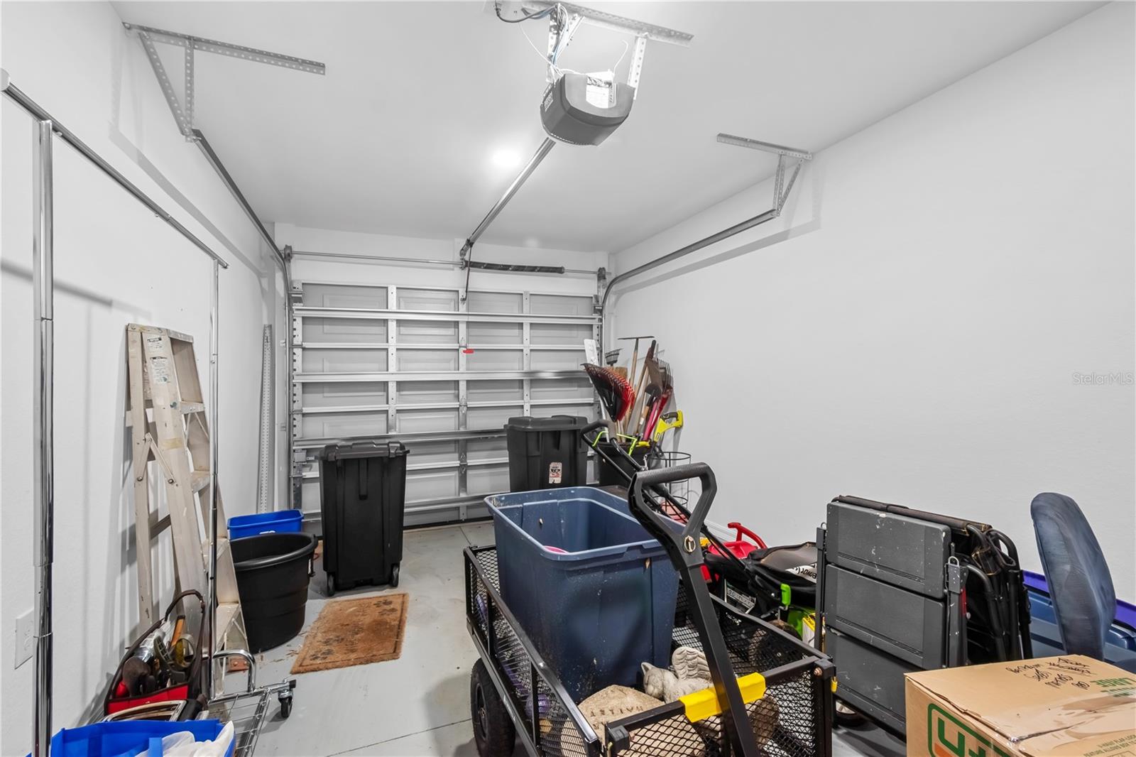 WILLISTON HLNDS - Residential