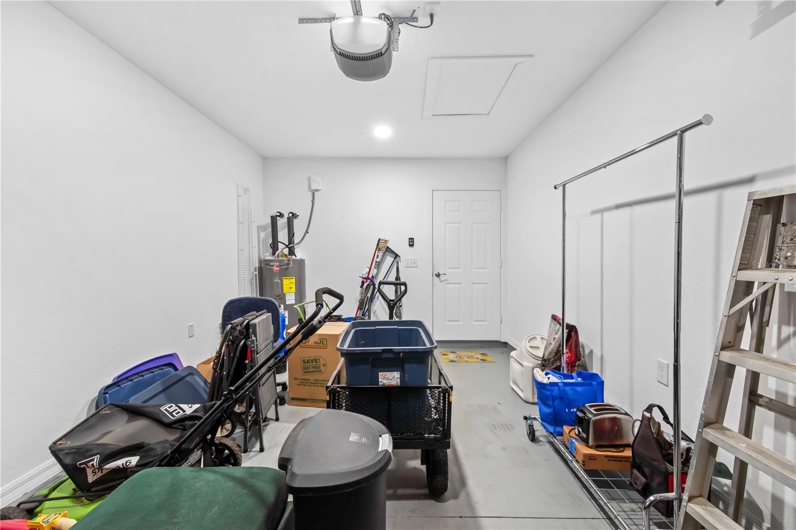 WILLISTON HLNDS - Residential