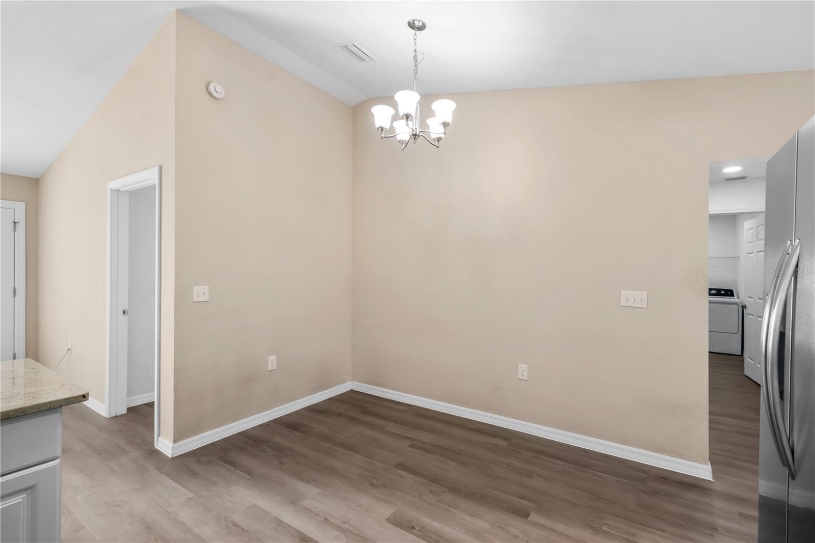 WILLISTON HLNDS - Residential