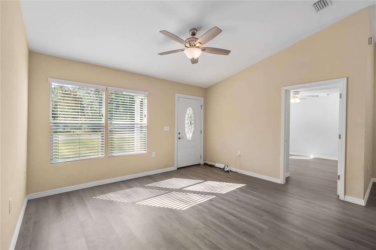 WILLISTON HLNDS - Residential