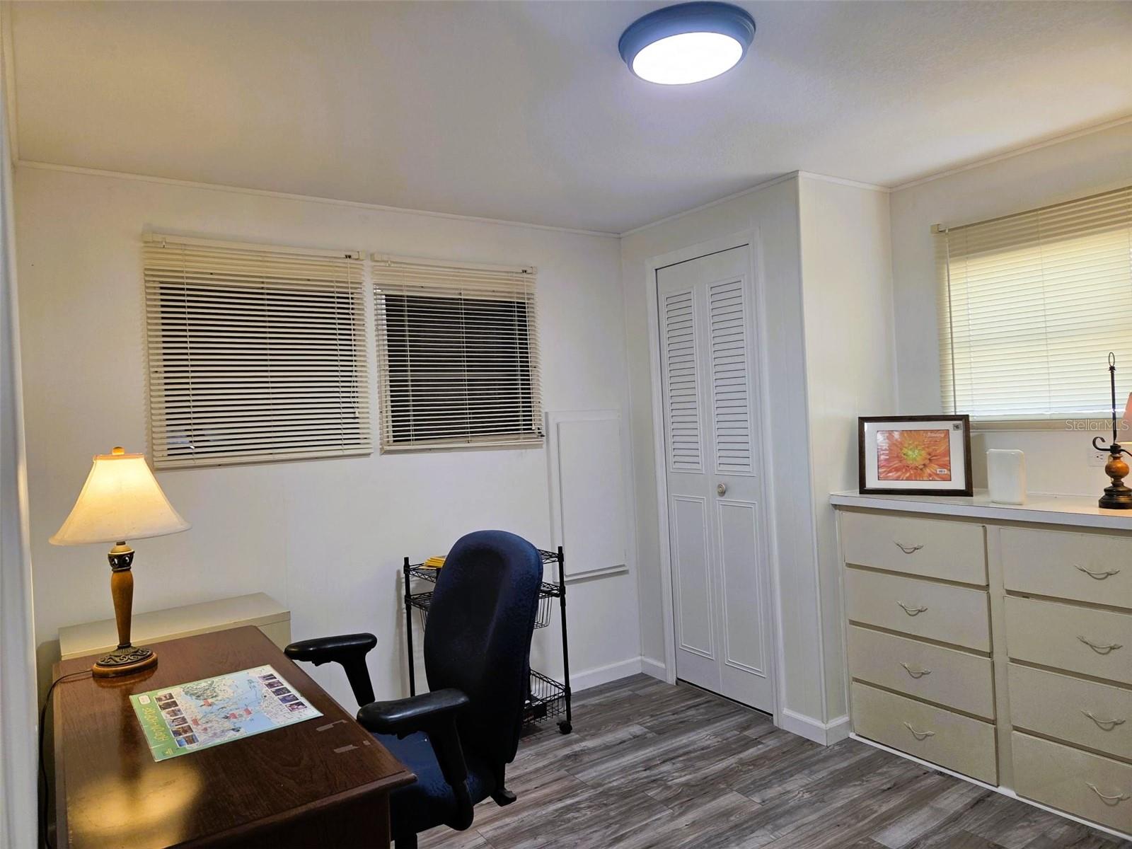 OAKWOOD MANOR - Residential