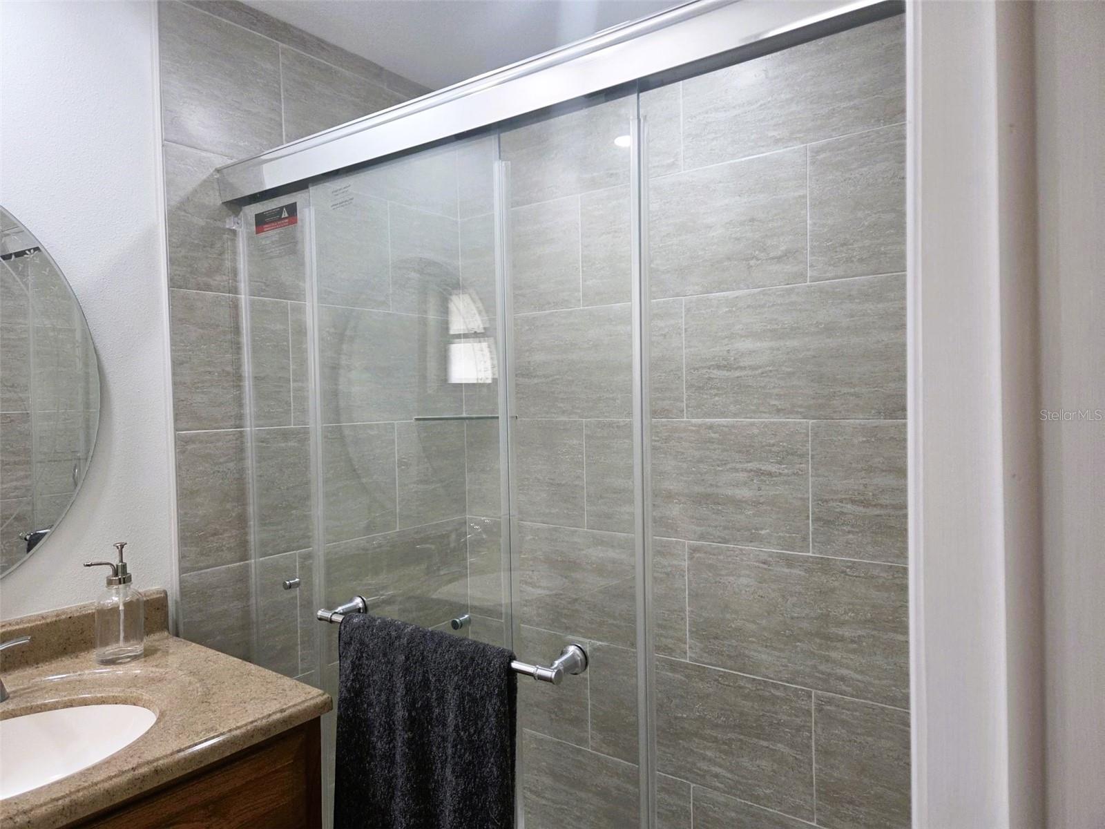 OAKWOOD MANOR - Residential