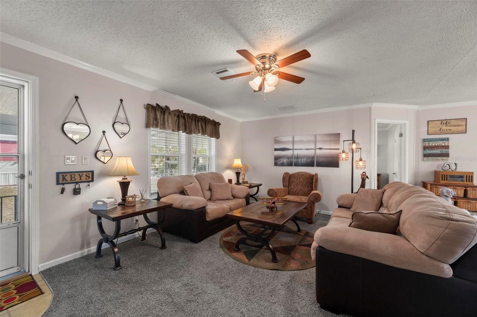 1000 KINGS HIGHWAY 390