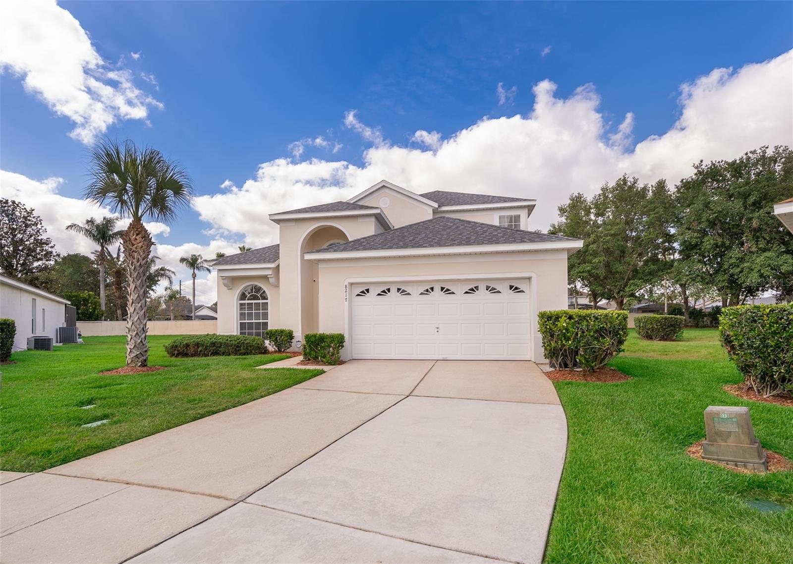 8217 FAN PALM WAY