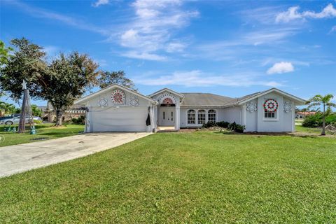 A home in PUNTA GORDA