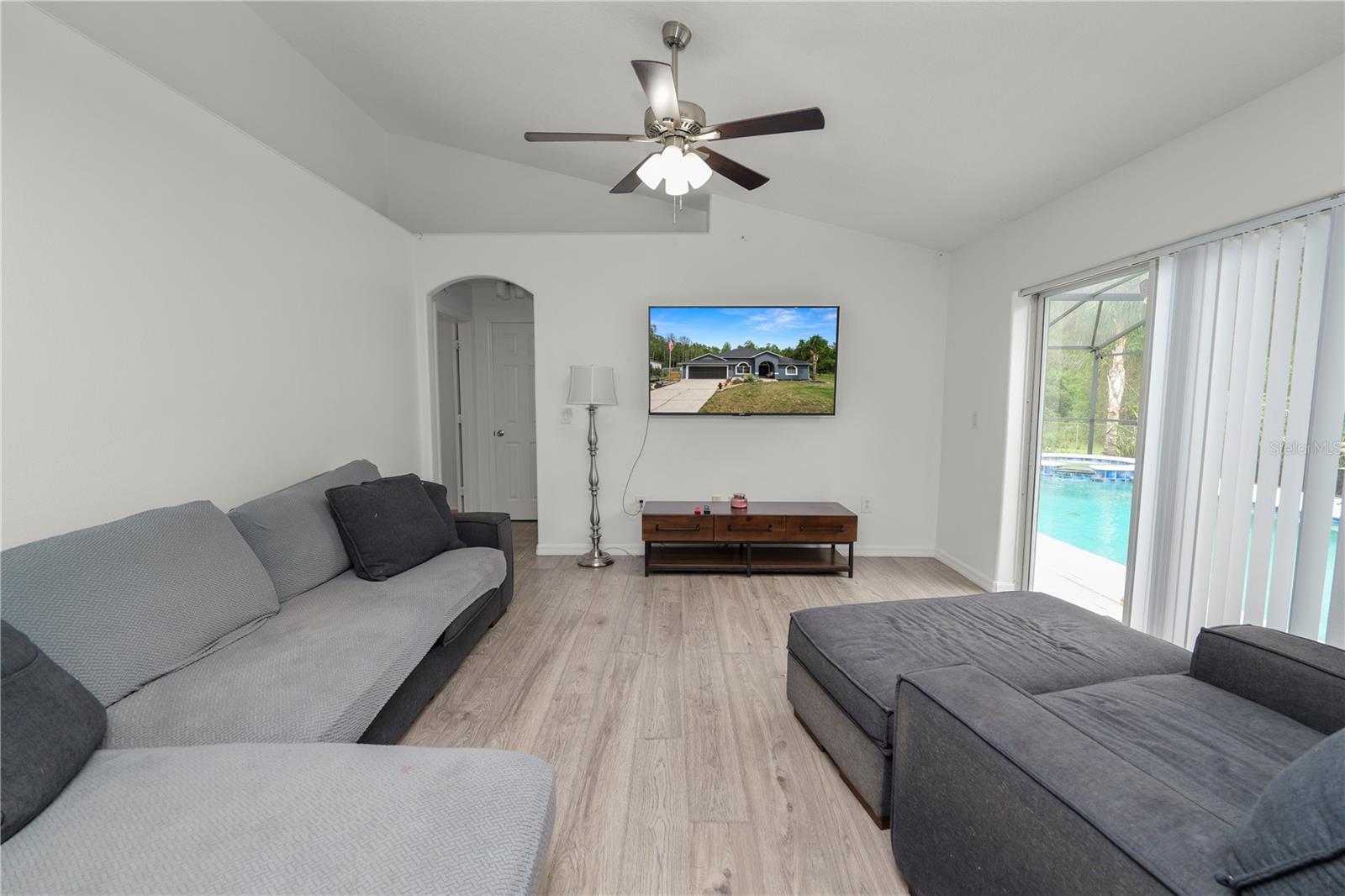 ACREAGE - Residential