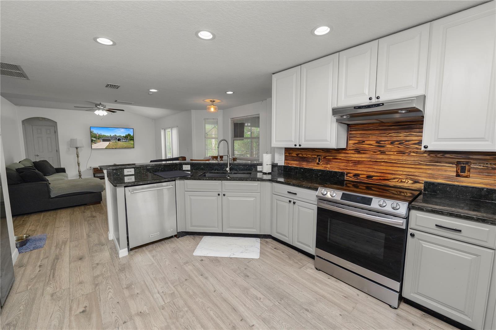 ACREAGE - Residential