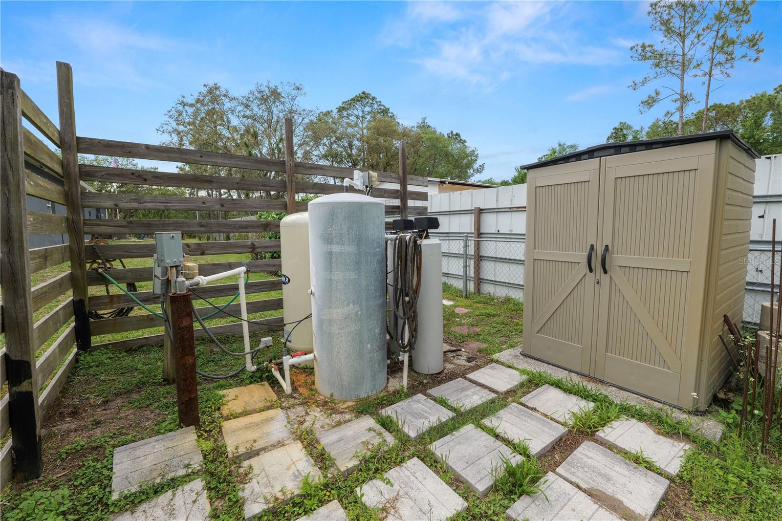 ACREAGE - Residential