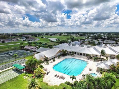 A home in PUNTA GORDA