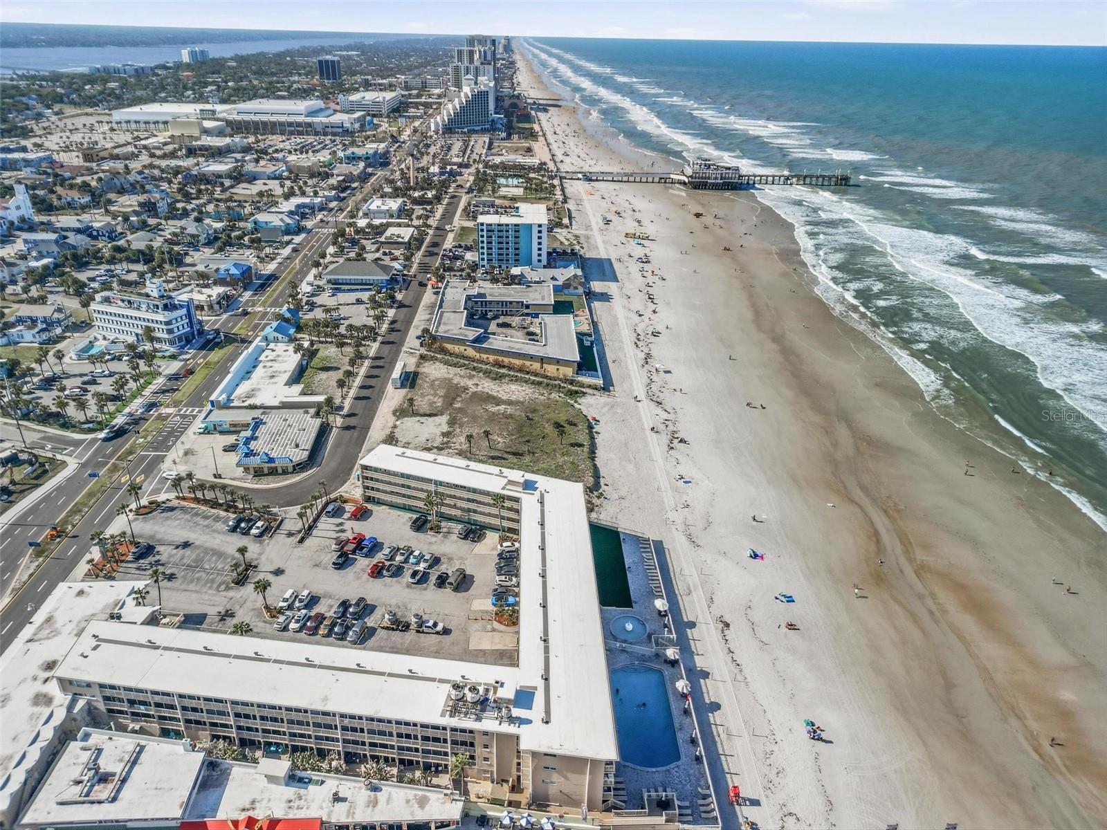 DAYTONA INN BEACH RESORT CONDO - Residential