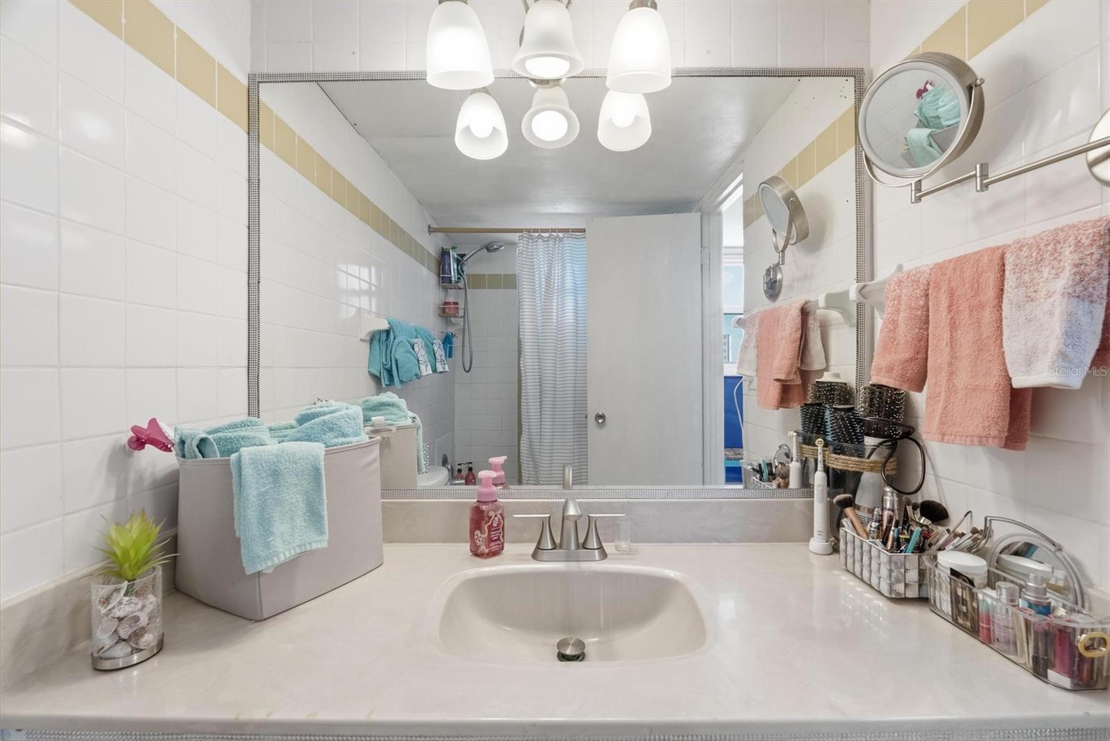 DAYTONA INN BEACH RESORT CONDO - Residential