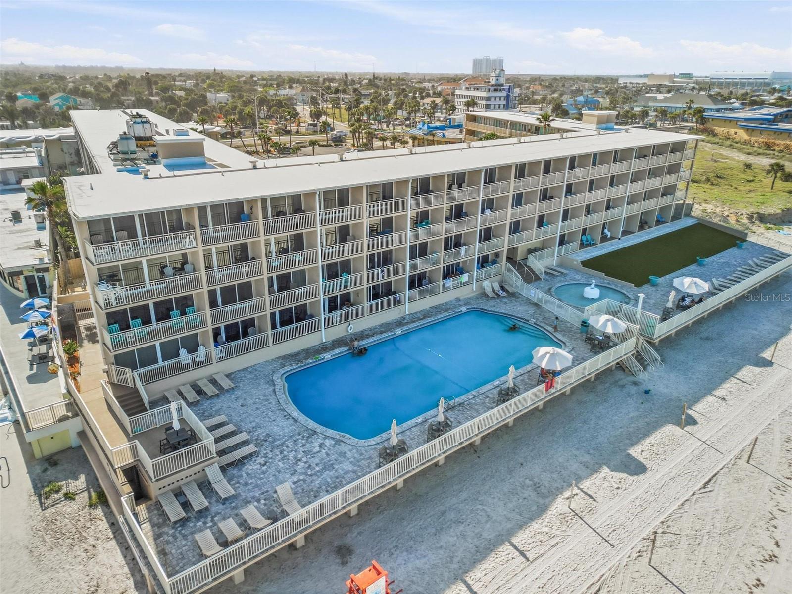 DAYTONA INN BEACH RESORT CONDO - Residential
