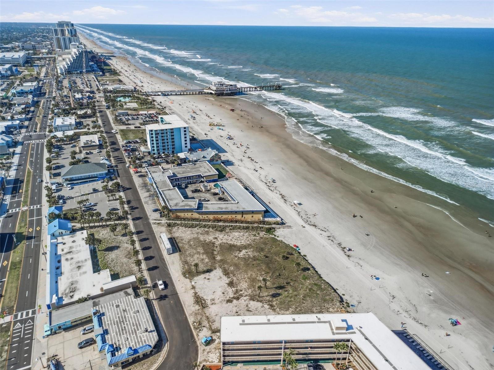 DAYTONA INN BEACH RESORT CONDO - Residential