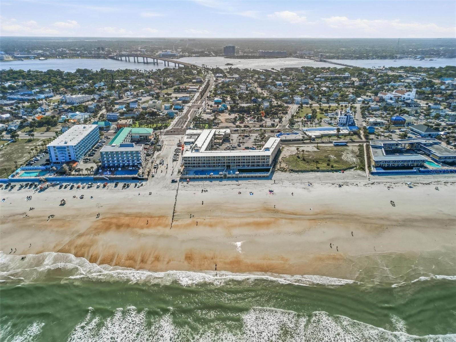 DAYTONA INN BEACH RESORT CONDO - Residential