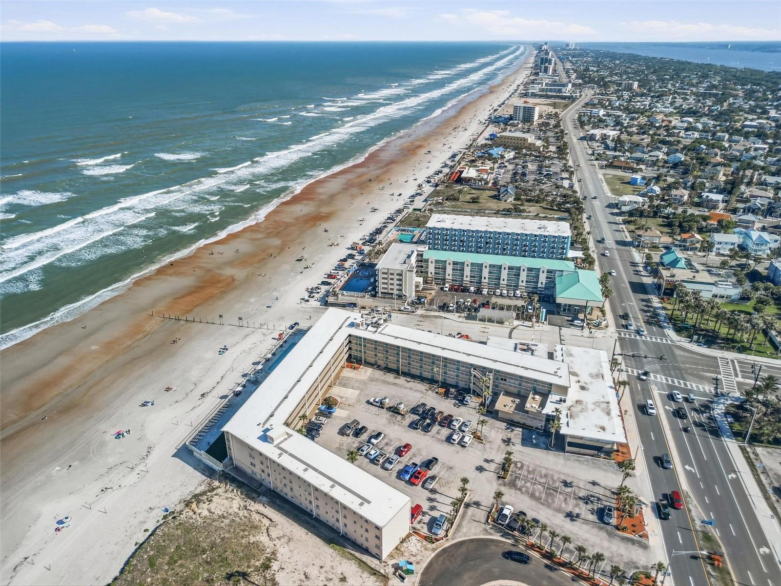 DAYTONA INN BEACH RESORT CONDO - Residential