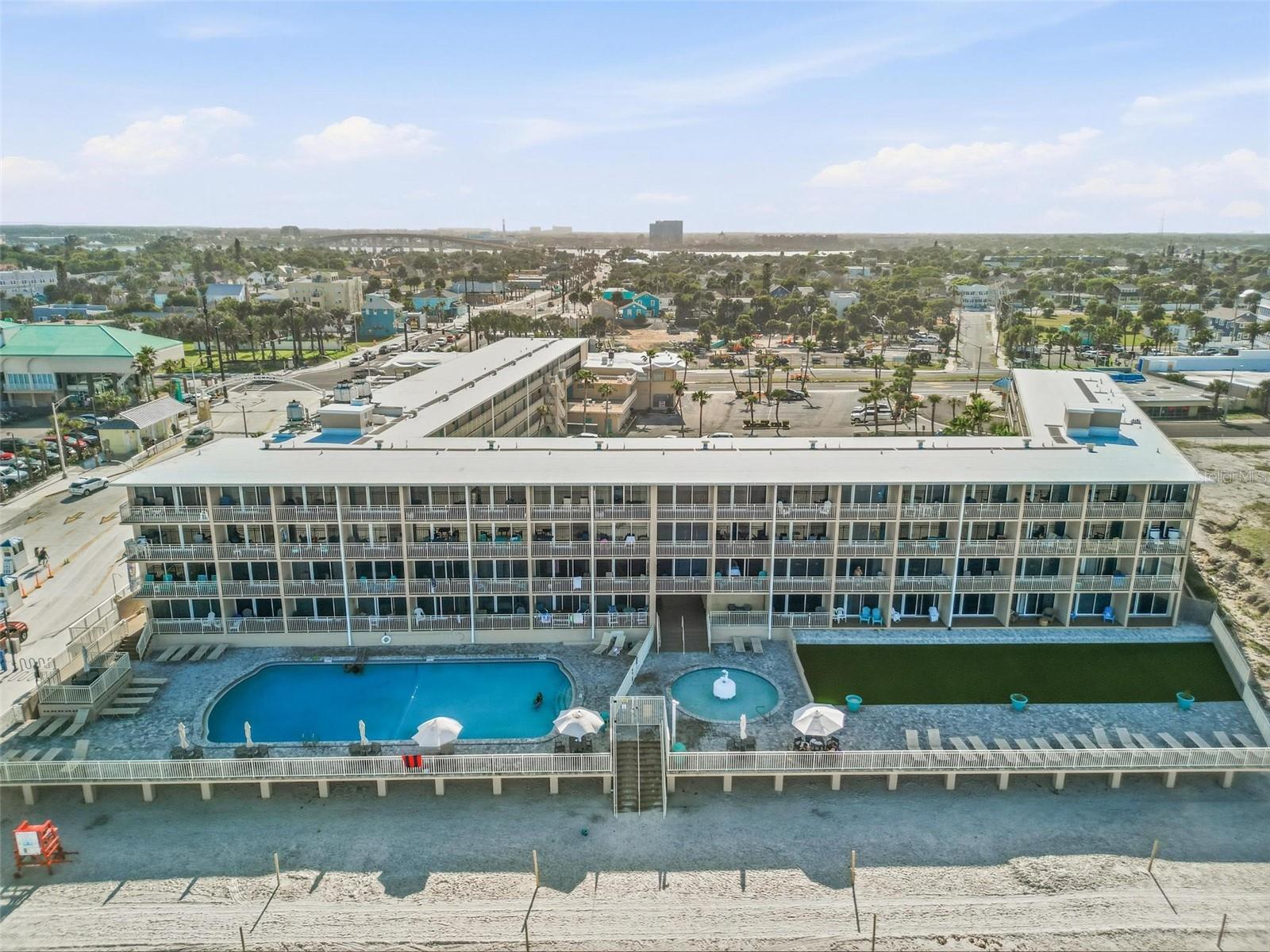 DAYTONA INN BEACH RESORT CONDO - Residential