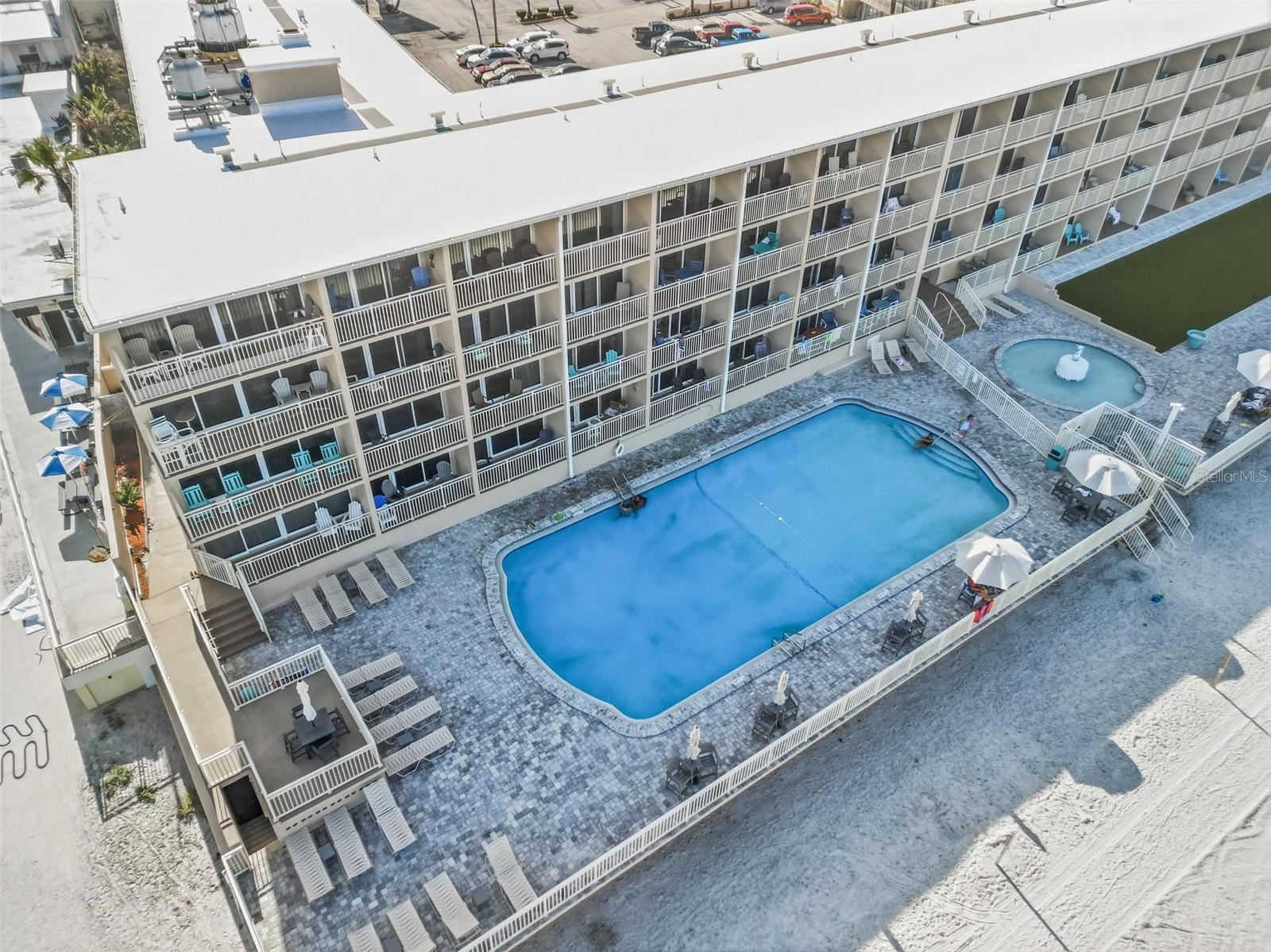 DAYTONA INN BEACH RESORT CONDO - Residential