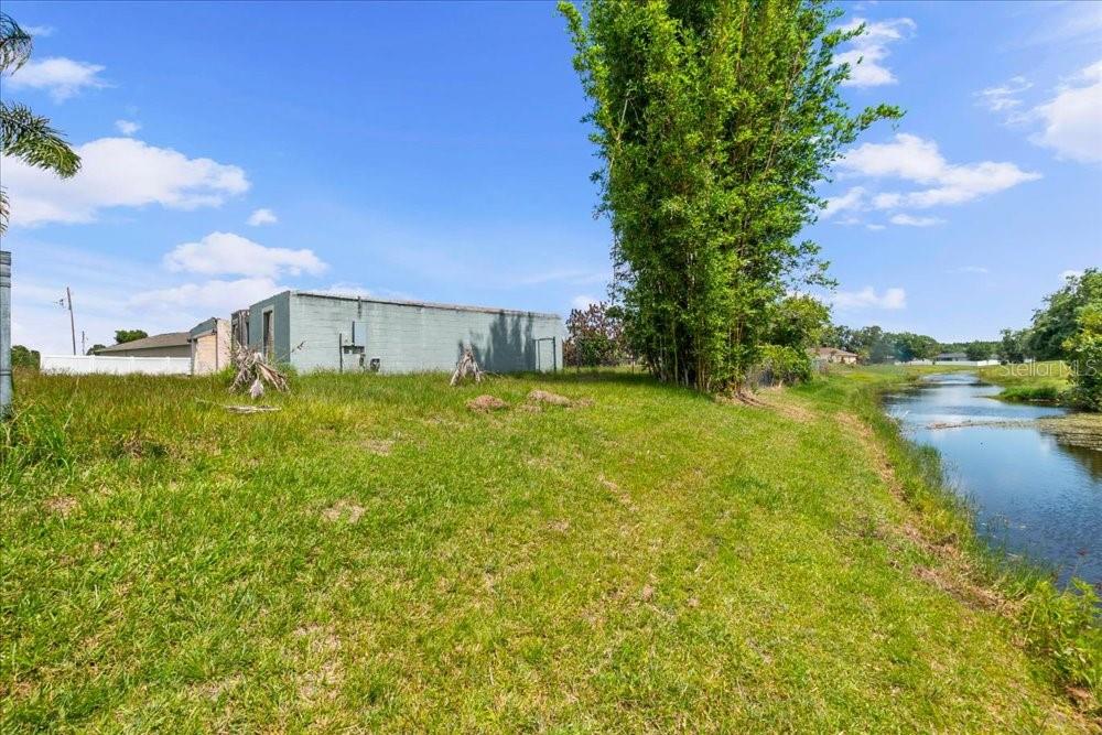 627 DUNLIN LANE