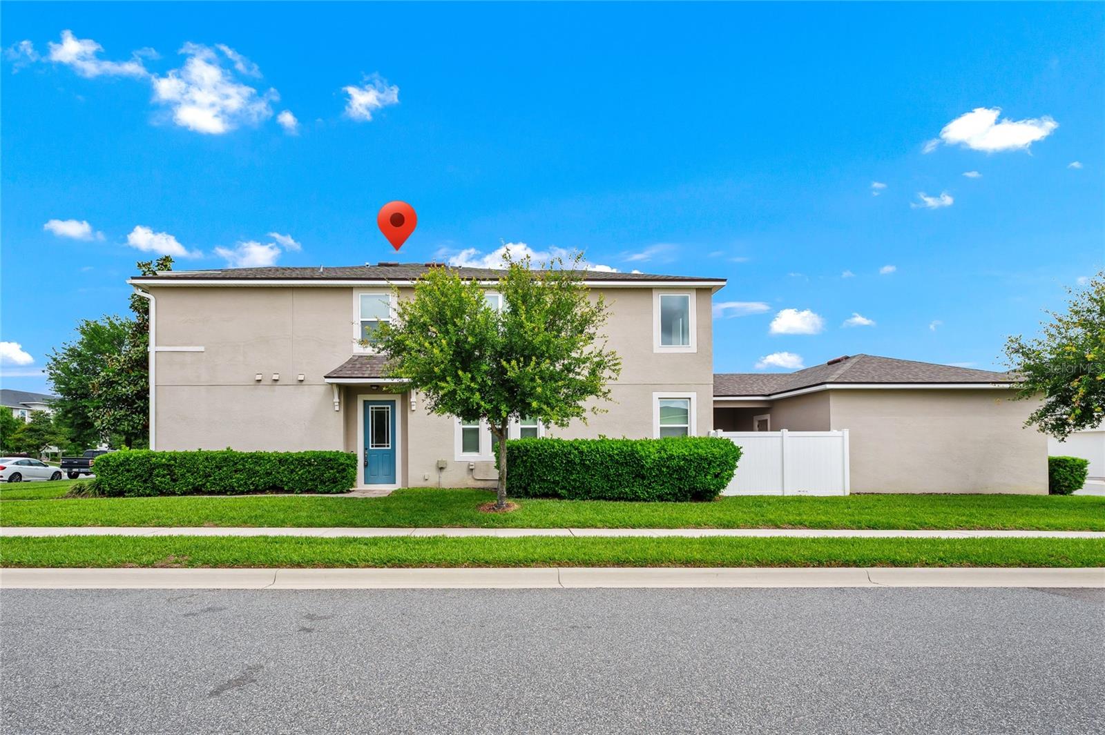 HAWKSMOOR-PH 1 - Residential