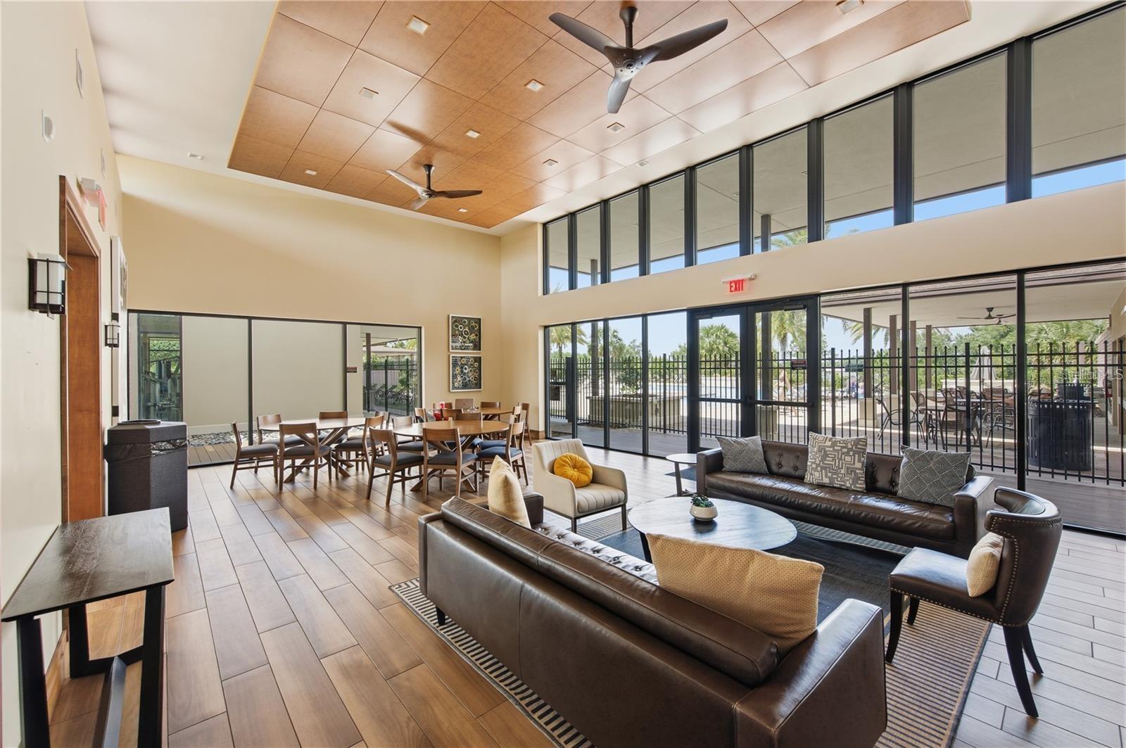 HAWKSMOOR-PH 1 - Residential