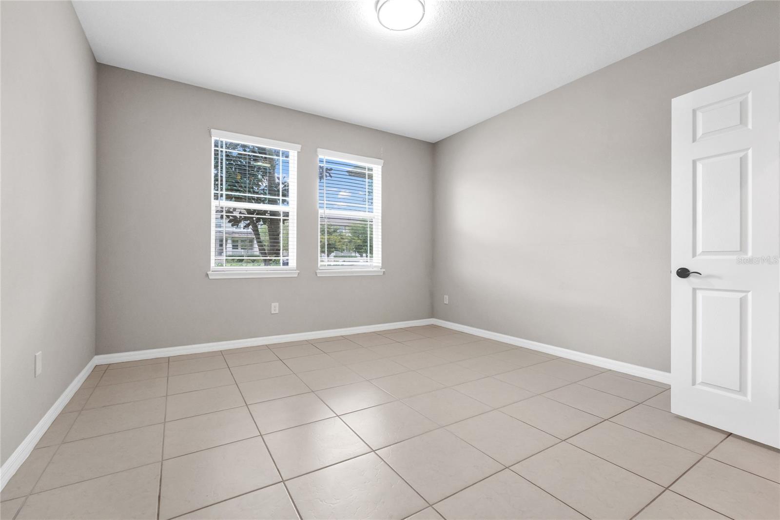 HAWKSMOOR-PH 1 - Residential