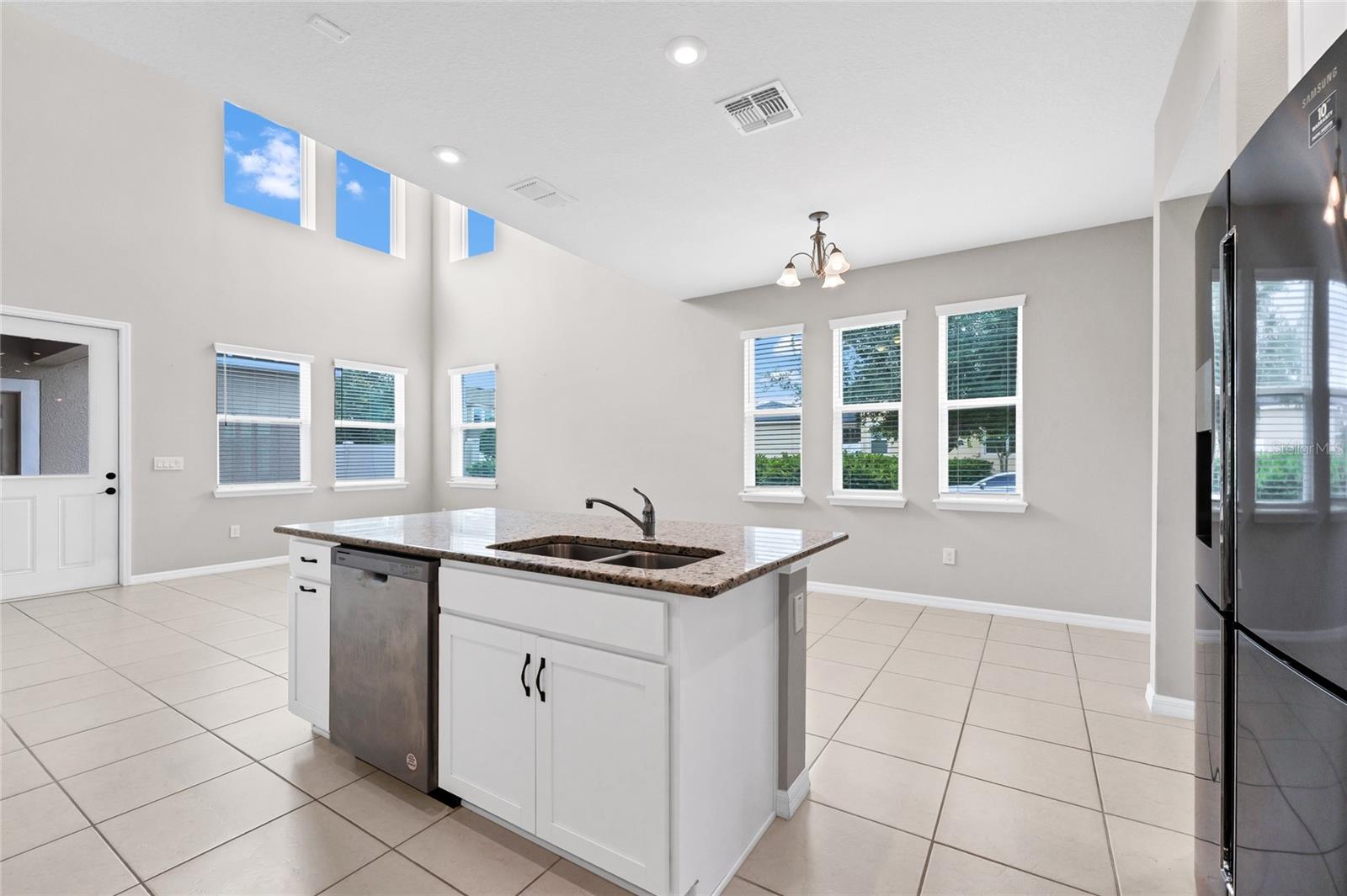 HAWKSMOOR-PH 1 - Residential